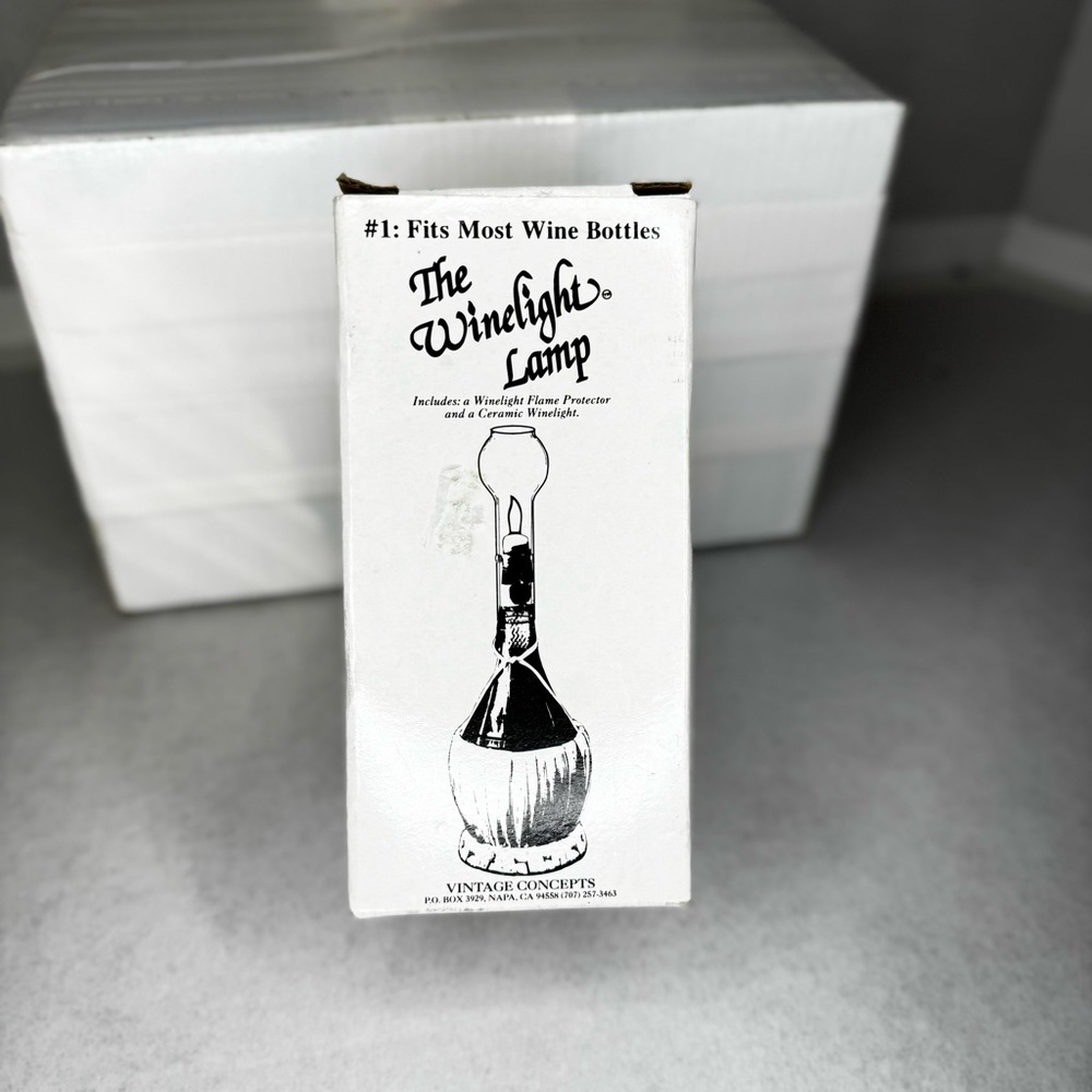 Vintage Concepts Winelight Lamp
